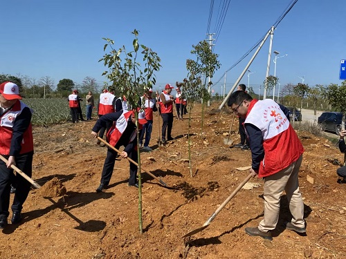 70affb7f86027dfa63f69011216c25b1.jpg 領導2.jpg